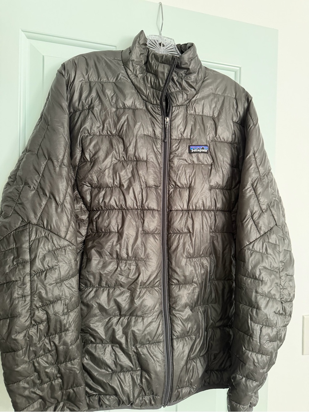 Men’s Patagonia jacket - Picture 3 of 3